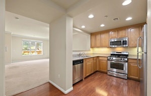 //hemlane-production.s3.amazonaws.com/uploads/property_listing_photos/01dc3f40-dac9-43d2-b159-994321442730/2260 Gellert Blvd APT 1107, South San Francisco, CA 94080 15.jpg