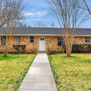 //hemlane-production.s3.amazonaws.com/uploads/property_listing_photos/038519e9-fa5d-4959-bed5-5217a6c5599f/Screenshot 2026-02-09 143613.png