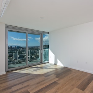 //hemlane-production.s3.amazonaws.com/uploads/property_listing_photos/03b3f58e-0d0c-4042-84b8-502639568f2b/park keeaumoku #3516_2.jpg