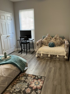 //hemlane-production.s3.amazonaws.com/uploads/property_listing_photos/043ae9cf-f8cc-4e01-9b27-1b71cb2262fa/9121 room-B.JPG