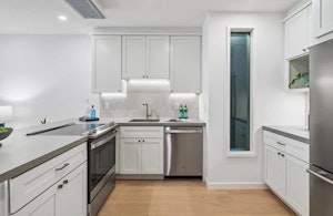 //hemlane-production.s3.amazonaws.com/uploads/property_listing_photos/05c30dbe-8206-4e78-8357-64574532d1f6/136 P 4.jpg