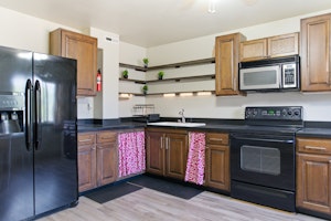 //hemlane-production.s3.amazonaws.com/uploads/property_listing_photos/060b6e96-c654-45c0-be46-e59932358acd/DSC04198.jpg