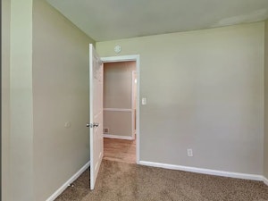 //hemlane-production.s3.amazonaws.com/uploads/property_listing_photos/066f5b58-d6e6-4080-a0b4-b793e91d368e/10.JPG