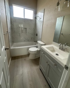 //hemlane-production.s3.amazonaws.com/uploads/property_listing_photos/071f3406-6fe6-4540-8457-2aca35a511fe/3.jpg