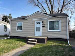 //hemlane-production.s3.amazonaws.com/uploads/property_listing_photos/0f952e24-d0e9-4b0a-ba86-0018a61b9274/Westminster Front.jpg