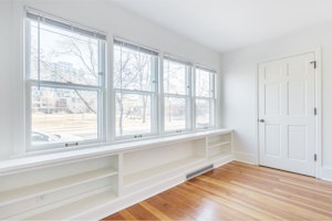 //hemlane-production.s3.amazonaws.com/uploads/property_listing_photos/12df9fd0-8827-49b6-a83c-825eb6d03051/Noble - 836 E Dayton Unit 1 - 10.jpg