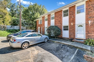 //hemlane-production.s3.amazonaws.com/uploads/property_listing_photos/13281864-53f5-425a-865c-d126941dc55e/1/A - Front Elevation (2).jpg