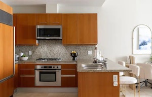 //hemlane-production.s3.amazonaws.com/uploads/property_listing_photos/14ac817c-6dc2-4427-89a3-293425080593/1_5.jpg