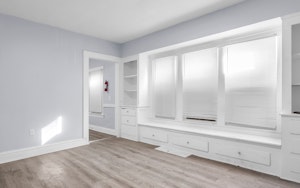 //hemlane-production.s3.amazonaws.com/uploads/property_listing_photos/15788e83-3221-4e0a-836b-488154570346/11215 Whitmore Avenue-08.jpg