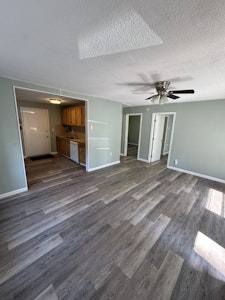 //hemlane-production.s3.amazonaws.com/uploads/property_listing_photos/16047cd1-ce47-4701-98bc-0ac7c8697623/IMG_6953 2.HEIC