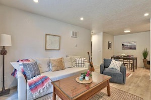 //hemlane-production.s3.amazonaws.com/uploads/property_listing_photos/167454df-f35c-4df3-bc01-8a209f3eeb25/04.jpg