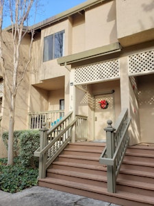 //hemlane-production.s3.amazonaws.com/uploads/property_listing_photos/1d46bd94-604c-40bb-a63f-198ac83257e3/1/PHOTO-2018-12-26-10-31-53.jpg