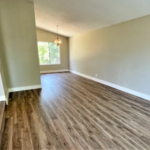 //hemlane-production.s3.amazonaws.com/uploads/property_listing_photos/1f595519-f08c-4aa0-aa23-922120abc611/IMG_4857.webp