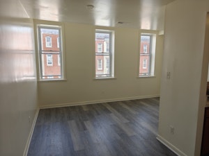 //hemlane-production.s3.amazonaws.com/uploads/property_listing_photos/1f855431-fbc9-4af3-adce-970863fffec9/Living Room.jpg