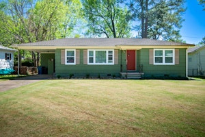 //hemlane-production.s3.amazonaws.com/uploads/property_listing_photos/1fcada67-e0ae-4fe3-8e99-bd9b87370102/oakmoor_1.jpg