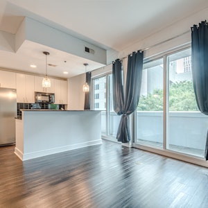 //hemlane-production.s3.amazonaws.com/uploads/property_listing_photos/219627fd-ea42-4aba-97a9-50325ac3c0cb/12-print-Peachtree Pl12.jpg