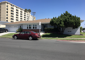 //hemlane-production.s3.amazonaws.com/uploads/property_listing_photos/2a8f5b59-e9cb-4155-8ddc-1323f2e12e5a/Screenshot 2025-12-08 at 6.03.38 PM.png