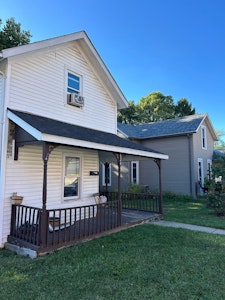 //hemlane-production.s3.amazonaws.com/uploads/property_listing_photos/2bc33500-17b0-4a7b-91c0-ff2a5a31867d/624 Clay 1.jpeg