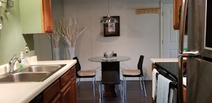 //hemlane-production.s3.amazonaws.com/uploads/property_listing_photos/2e416546-d5c7-4ac3-af57-3364412ff567/Kitchen 4.jpg