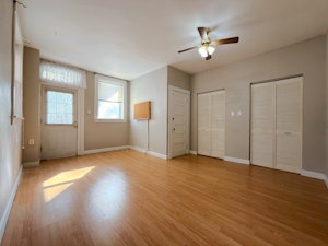 //hemlane-production.s3.amazonaws.com/uploads/property_listing_photos/3110a5c7-33d6-478a-8edd-84488bb69ff0/1-Bed.JPG