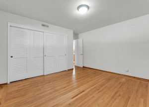 //hemlane-production.s3.amazonaws.com/uploads/property_listing_photos/312bb9fc-2a46-4cf4-9512-a011002c8599/Img_260220 (5).jpeg