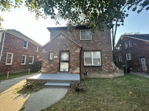 //hemlane-production.s3.amazonaws.com/uploads/property_listing_photos/323ec80f-5962-492c-aab6-7a6eac9ae03f/Photo Oct 04 2025, 5 10 41 PM.jpg