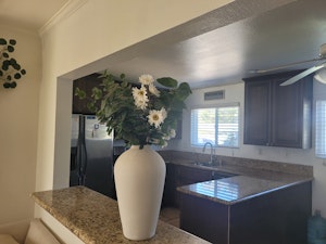 //hemlane-production.s3.amazonaws.com/uploads/property_listing_photos/337fa4bc-6259-4c63-80be-7151310538b9/kitchen from living area.jpg