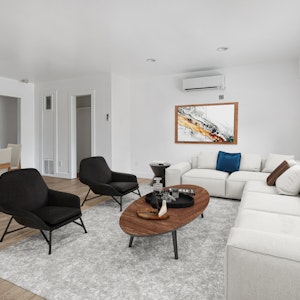 //hemlane-production.s3.amazonaws.com/uploads/property_listing_photos/378c32b7-d238-4692-8f6b-cf7244d0b527/1949 Park Grove unit 1 VS-5.jpg