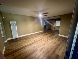 //hemlane-production.s3.amazonaws.com/uploads/property_listing_photos/3a30e403-8ffc-4266-8b55-a2011b080704/81112353438__5C47B606-F3B2-4A1B-992E-D4E46876F9ED.jpeg