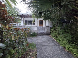 //hemlane-production.s3.amazonaws.com/uploads/property_listing_photos/3fdf2519-213a-4f95-a9a9-c8d443578374/940 house pic new 11 15 25.jpg