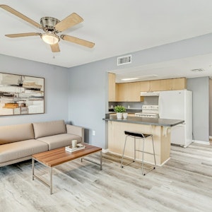 //hemlane-production.s3.amazonaws.com/uploads/property_listing_photos/4377ca4a-ac89-41b8-9e0d-643af5ac9f41/living room.jpg