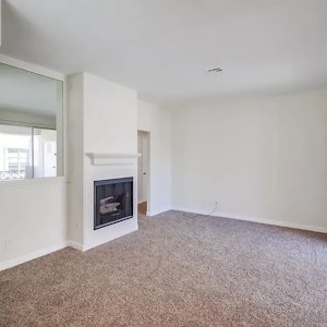 //hemlane-production.s3.amazonaws.com/uploads/property_listing_photos/47ec794f-a3dc-4389-93d1-e1660ec5c2f7/3 4.54.38 PM.jpeg