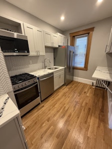 //hemlane-production.s3.amazonaws.com/uploads/property_listing_photos/4a027b1d-d480-4108-bb79-67312e20e7b6/99#2 kitchen view 2.jpg