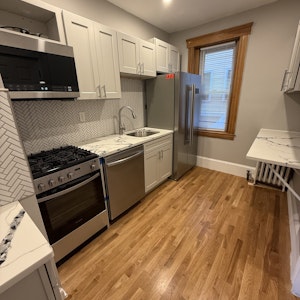 //hemlane-production.s3.amazonaws.com/uploads/property_listing_photos/4a027b1d-d480-4108-bb79-67312e20e7b6/99#2 kitchen view 2.jpg