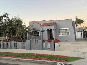 //hemlane-production.s3.amazonaws.com/uploads/property_listing_photos/4d183bd5-b1c4-43f3-bc92-780d5a179f1a/1 12.29.49 AM.jpeg