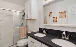 //hemlane-production.s3.amazonaws.com/uploads/property_listing_photos/53896fe3-aa35-4de9-b29a-9f4dfc713475/image (11).jpg