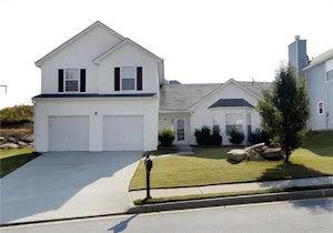//hemlane-production.s3.amazonaws.com/uploads/property_listing_photos/5ab94406-e0c0-4b7d-8962-bae459a0372d/34864.webp