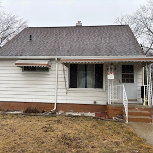 //hemlane-production.s3.amazonaws.com/uploads/property_listing_photos/5dee5b9d-355d-42f1-8ccb-10a63358dbac/Lauren Front.jpg