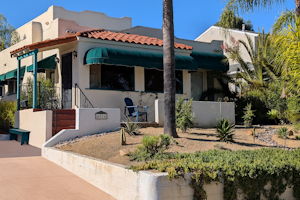 //hemlane-production.s3.amazonaws.com/uploads/property_listing_photos/5e20eb3a-bb16-4a06-9174-72af98337f9f/Front1 AI Edit1.png