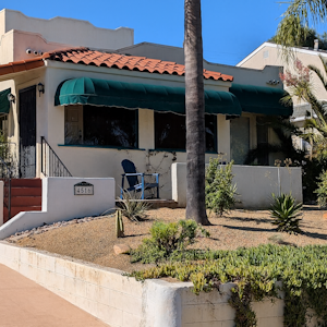 //hemlane-production.s3.amazonaws.com/uploads/property_listing_photos/5e20eb3a-bb16-4a06-9174-72af98337f9f/Front1 AI Edit1.png