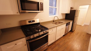 //hemlane-production.s3.amazonaws.com/uploads/property_listing_photos/5e4fa4a7-b971-4f9d-9f8e-3ac71f29aff6/large (2).jpg