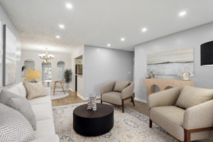 //hemlane-production.s3.amazonaws.com/uploads/property_listing_photos/5f777dd7-4bdf-444f-b570-92a49ceb7b59/Living Room 1.jpg