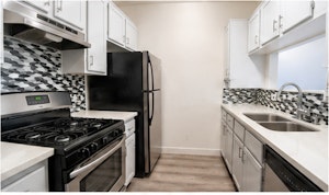 //hemlane-production.s3.amazonaws.com/uploads/property_listing_photos/61348126-cb82-4e45-a4cf-aed49bc9ee33/11657_Oxnard_05.jpg