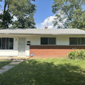 //hemlane-production.s3.amazonaws.com/uploads/property_listing_photos/62ac7dd2-a930-4d00-acf0-3ebb102ebeef/Photo Aug 08 2025, 2 59 55 PM.jpg