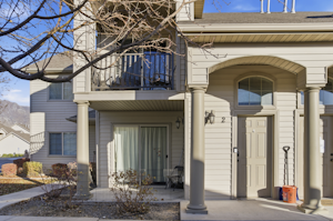 //hemlane-production.s3.amazonaws.com/uploads/property_listing_photos/64b49c16-2780-4143-83e3-257328ef22e9/Screenshot 2025-11-28 at 4.39.06 PM.png