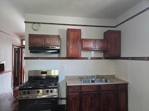 //hemlane-production.s3.amazonaws.com/uploads/property_listing_photos/64ee1525-2396-4b25-81a1-085757f4e208/8452 1.jpg