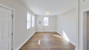 Central AC & Heat + On site laundry