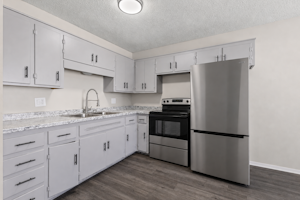 //hemlane-production.s3.amazonaws.com/uploads/property_listing_photos/69169bdf-5791-447f-a1b2-8f6f487a87f3/Kitchen_edit.png