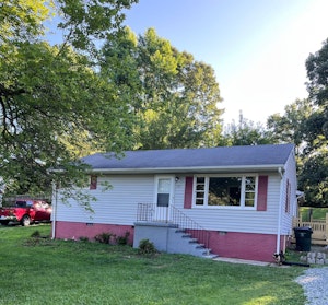 //hemlane-production.s3.amazonaws.com/uploads/property_listing_photos/6aa4c331-6c2c-446d-a028-bef026eda3c8/WhatsApp Image 2025-06-18 at 17.05.23.jpeg