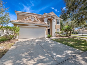 //hemlane-production.s3.amazonaws.com/uploads/property_listing_photos/6b43135a-d5d1-4e6c-8598-b4c8c7e22428/6457 Winder Oaks Blvd, Orlando, FL  (1 of 35).JPG